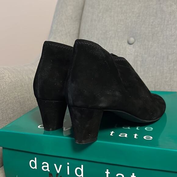 David Tate Anna black suede heeled zippered bootie size 9.5 - Picture 4 of 6